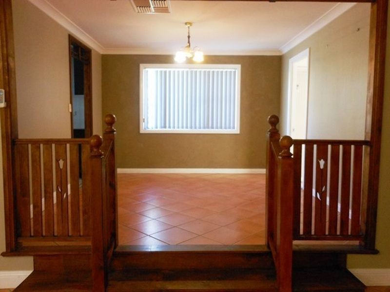 5 Herring Court, Clermont QLD 4721