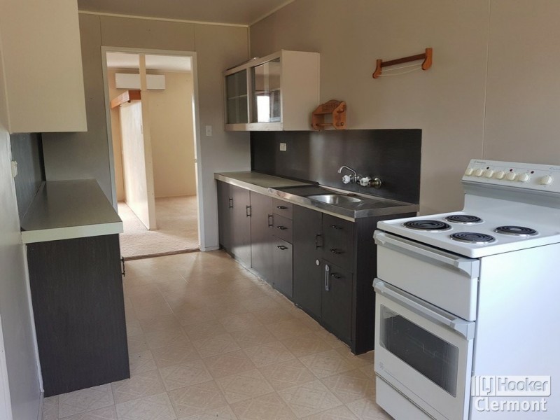 27 Beatty Street, Clermont QLD 4721