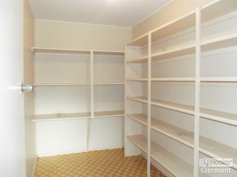 27 Beatty Street, Clermont QLD 4721