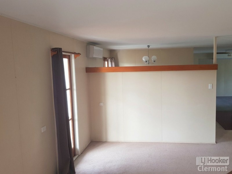 27 Beatty Street, Clermont QLD 4721