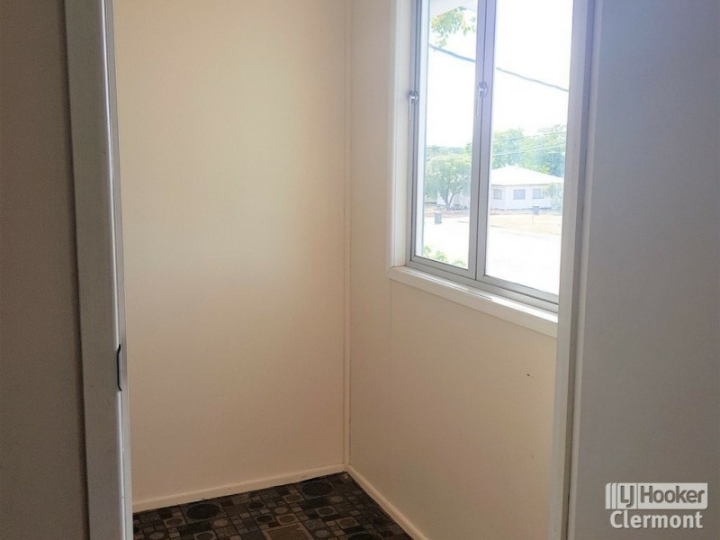 27 Beatty Street, Clermont QLD 4721