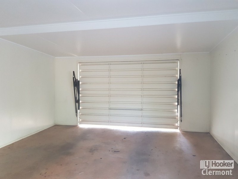 27 Beatty Street, Clermont QLD 4721