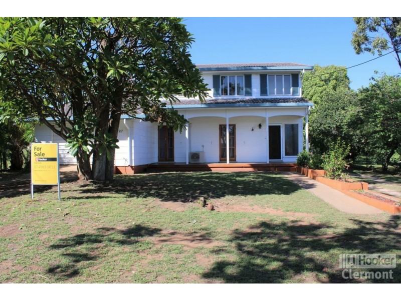 27 Beatty Street, Clermont QLD 4721