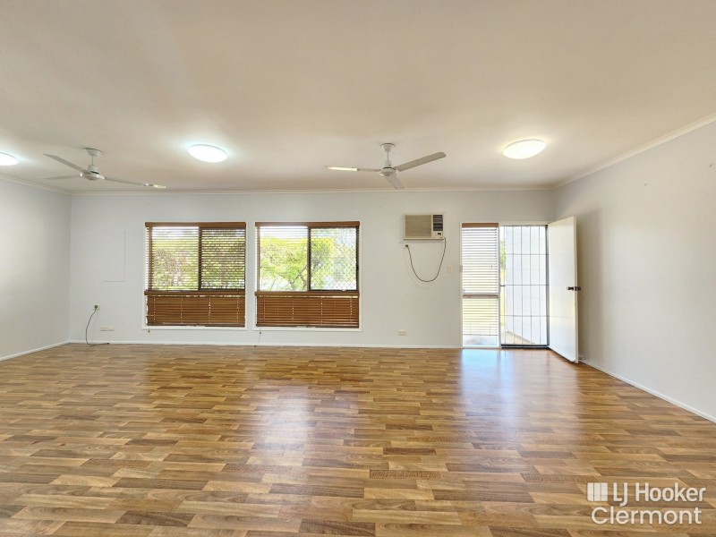 34 Collins Street, Clermont QLD 4721