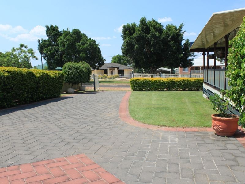1 Sirius Street, Clermont QLD 4721