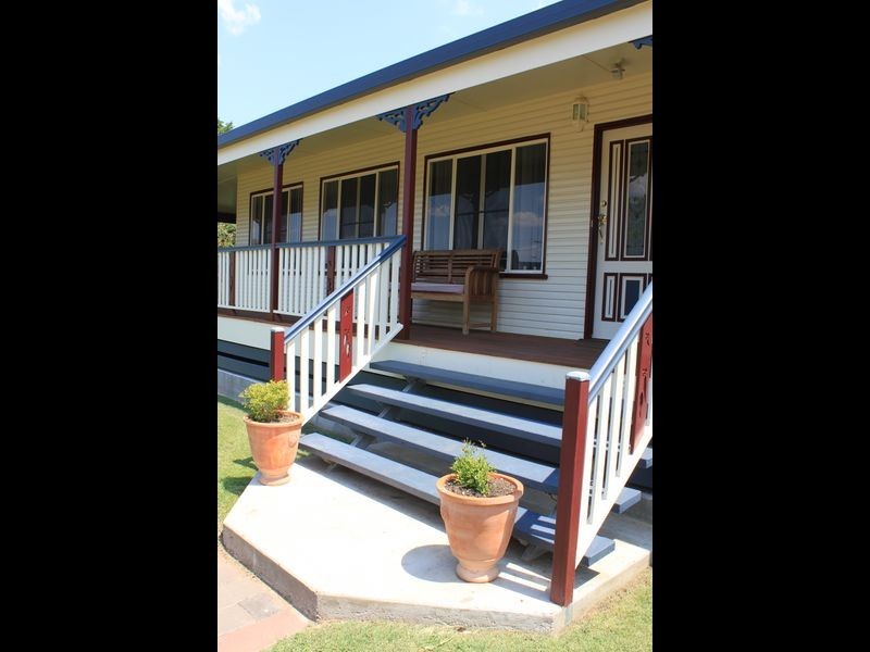 1 Sirius Street, Clermont QLD 4721