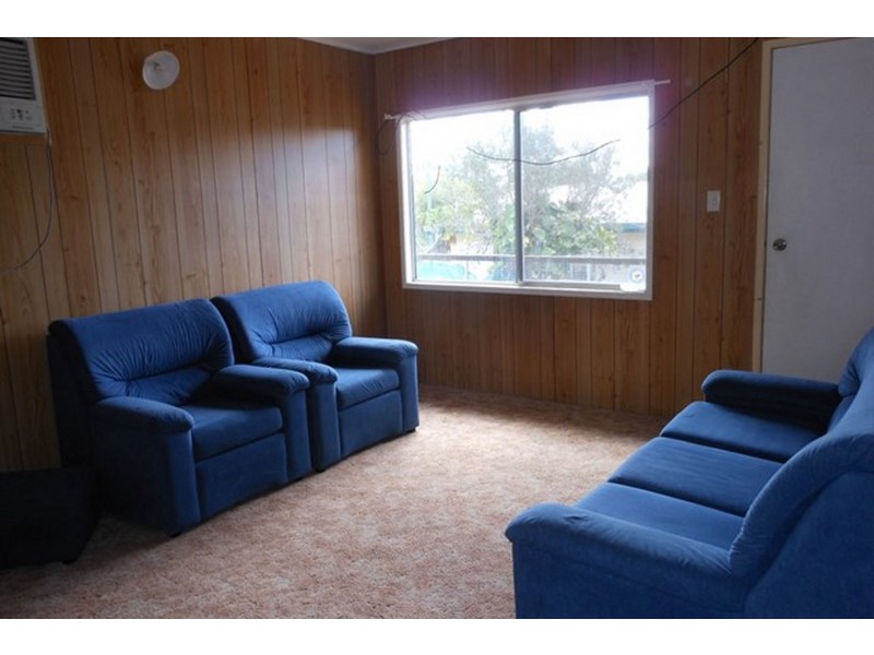 Unit 2/4 Collins Street, Clermont QLD 4721