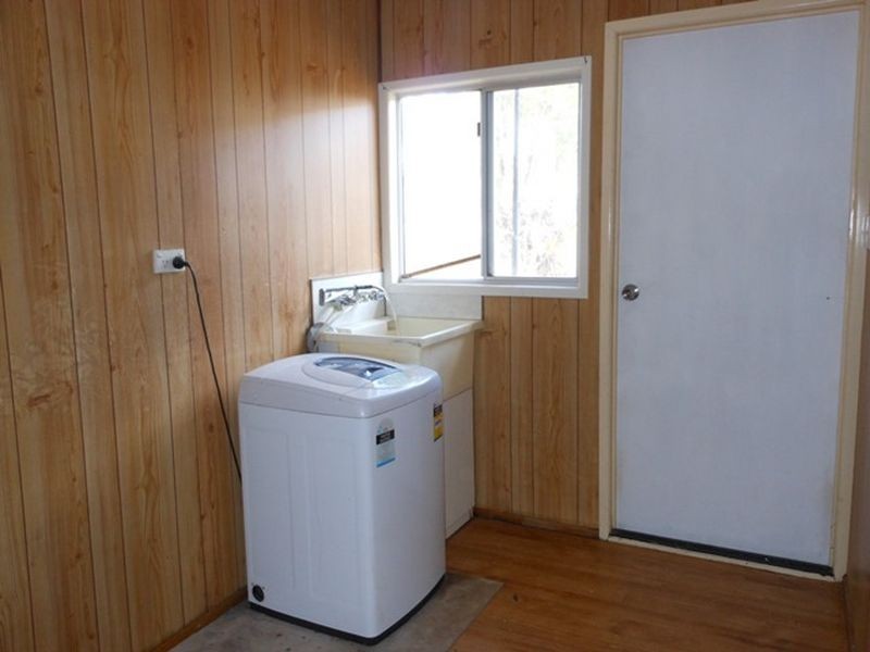 Unit 2/4 Collins Street, Clermont QLD 4721