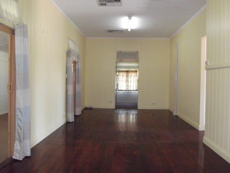 21 Douglass Street, Clermont QLD 4721