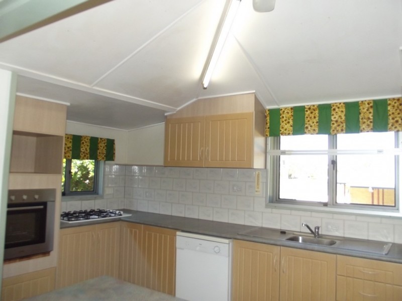 21 Douglass Street, Clermont QLD 4721