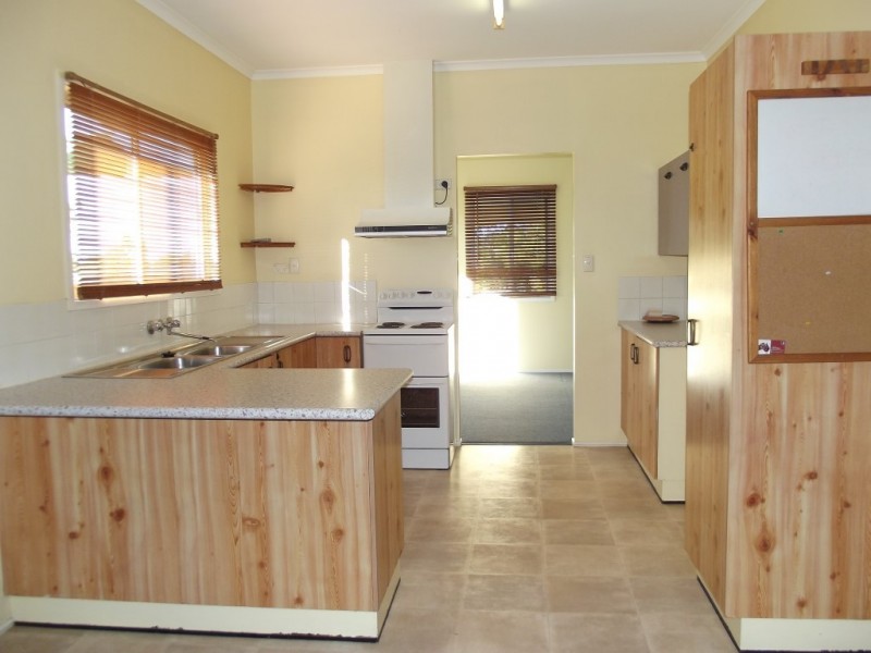 18 Blamey Street, Clermont QLD 4721
