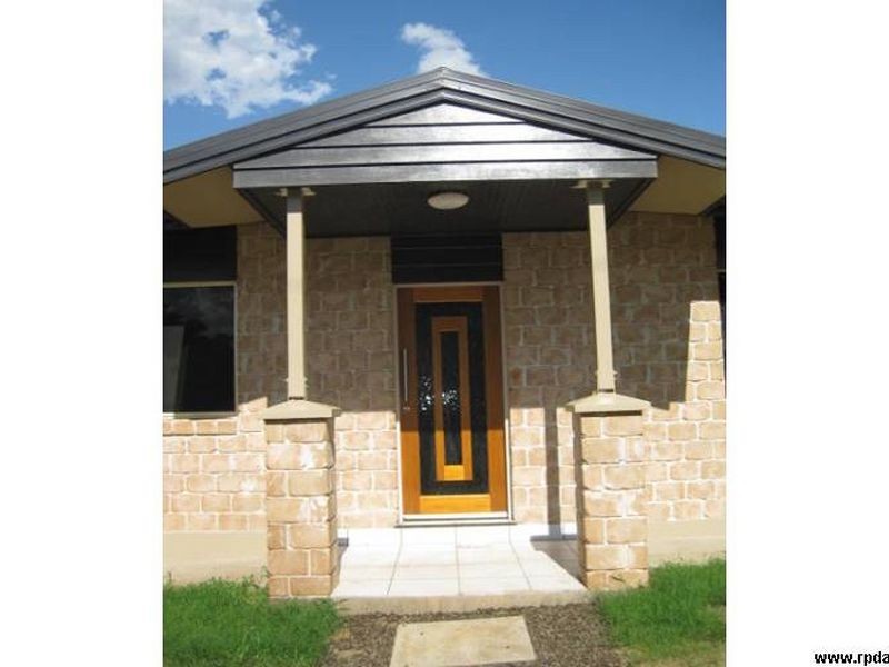 34 Jellicoe Street, Clermont QLD 4721