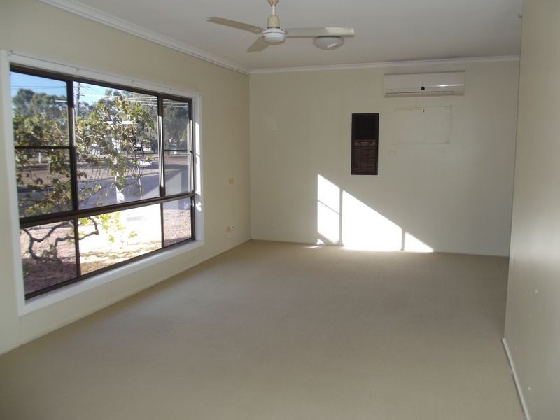 31 Blair Street, Clermont QLD 4721