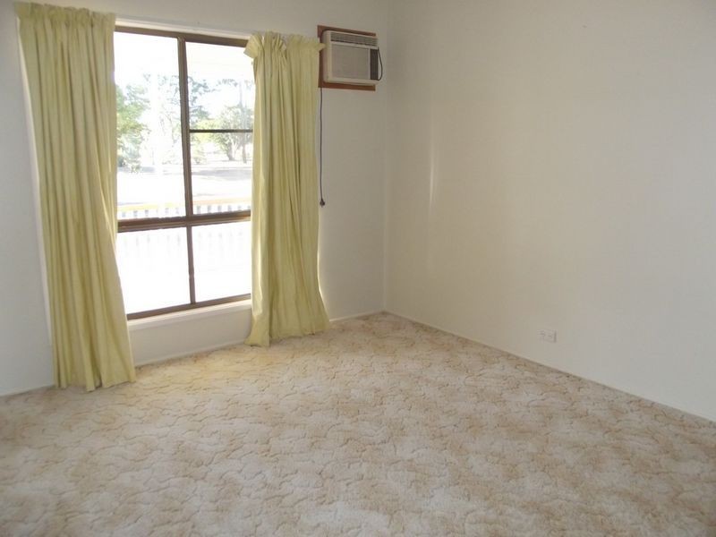 31 Blair Street, Clermont QLD 4721