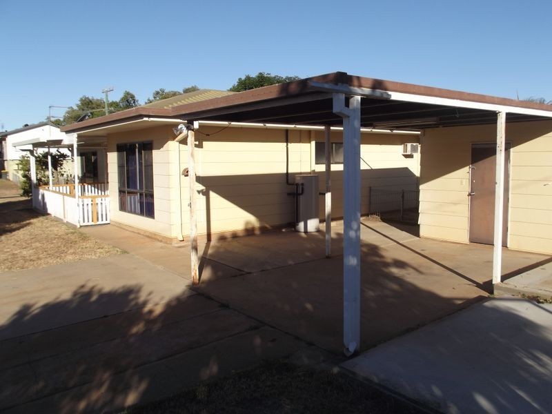 31 Blair Street, Clermont QLD 4721