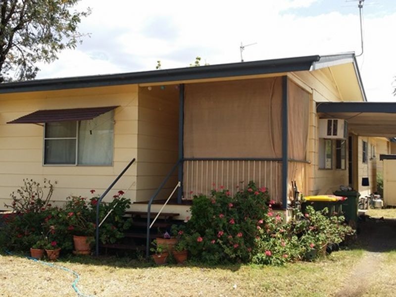 3/16 Kitchener Street, Clermont QLD 4721