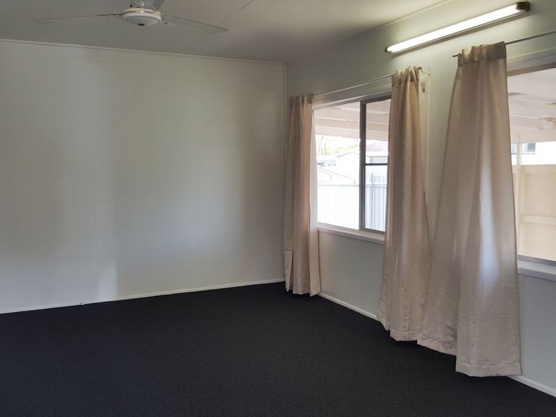 3/16 Kitchener Street, Clermont QLD 4721