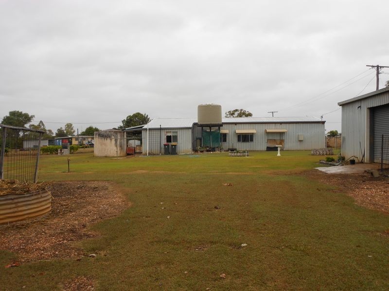 10 McMillian Road, Clermont QLD 4721