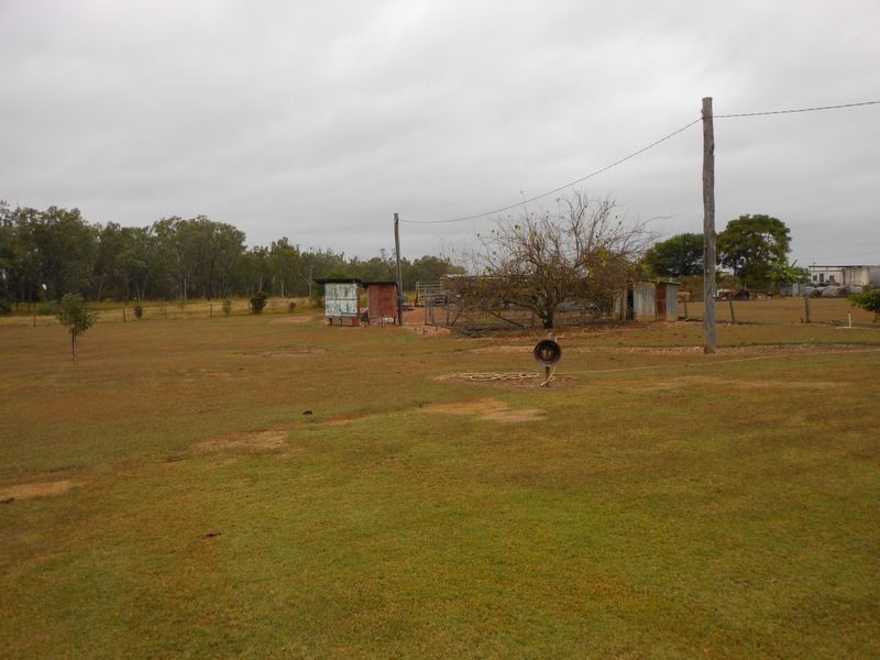 10 McMillian Road, Clermont QLD 4721