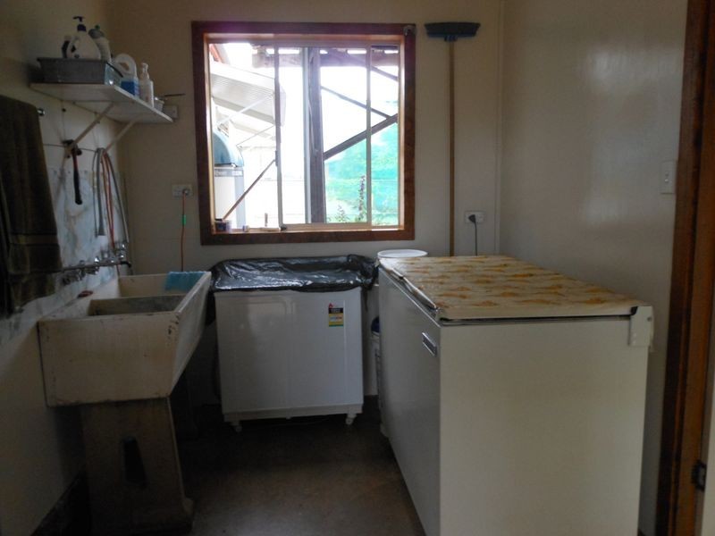 10 McMillian Road, Clermont QLD 4721