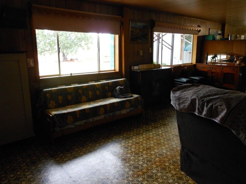 10 McMillian Road, Clermont QLD 4721