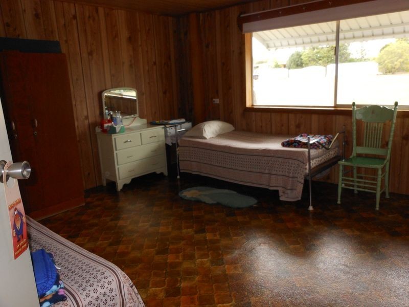 10 McMillian Road, Clermont QLD 4721