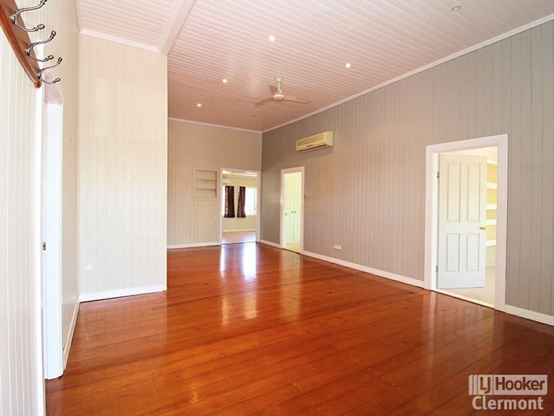 45 Sirius Street, Clermont QLD 4721