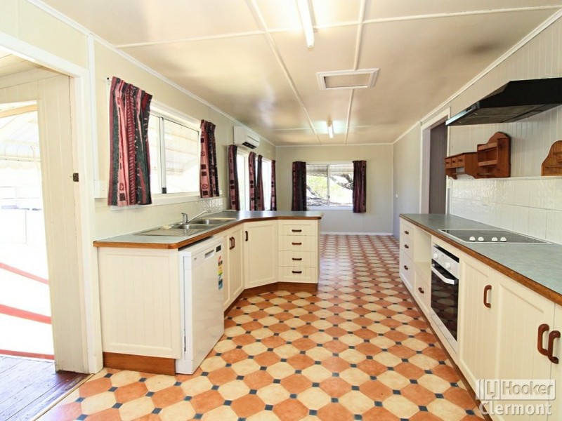 45 Sirius Street, Clermont QLD 4721