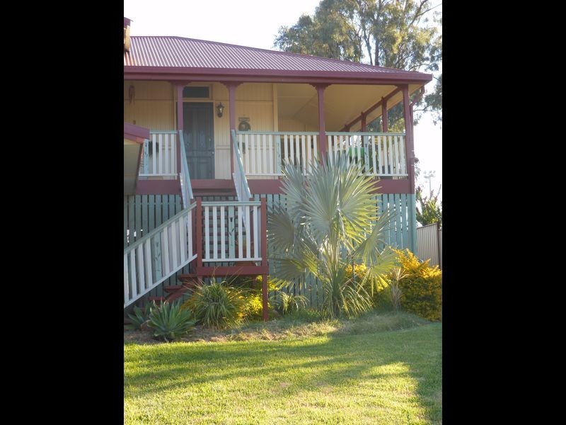 11 Athol Court, Clermont QLD 4721