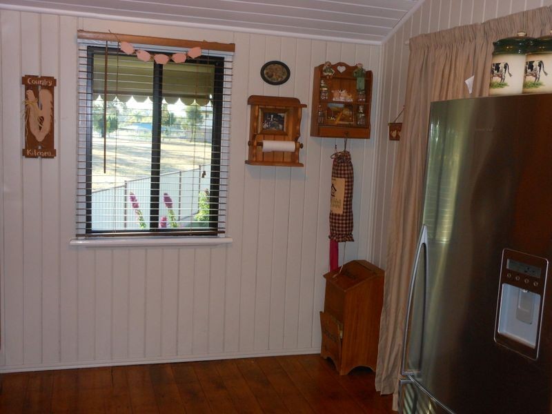 11 Athol Court, Clermont QLD 4721