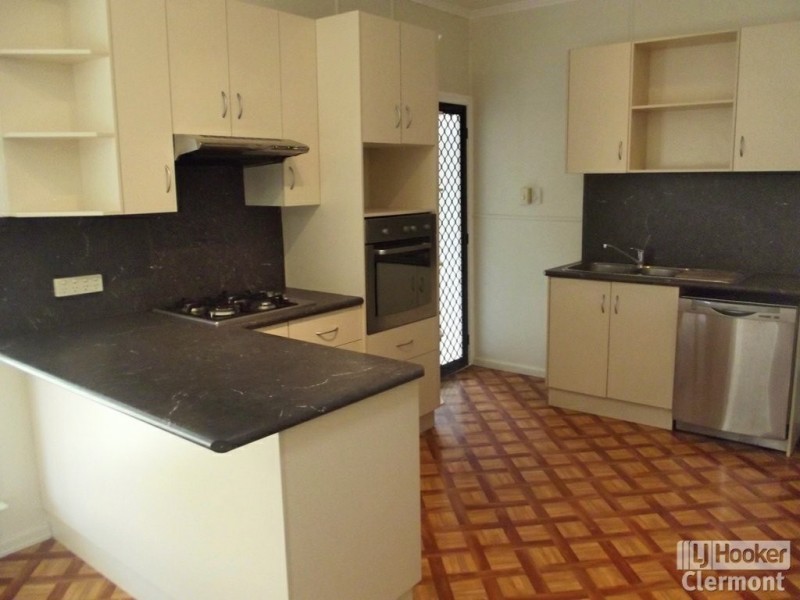 36 French Street, Clermont QLD 4721