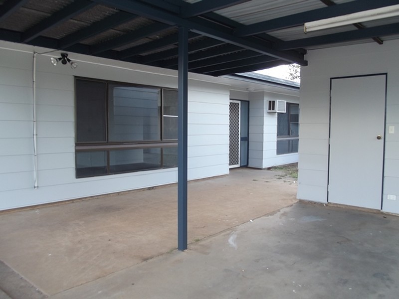 10 Risien Street, Clermont QLD 4721