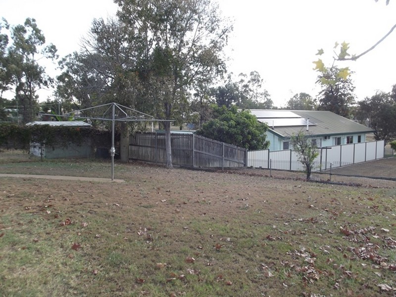10 Risien Street, Clermont QLD 4721