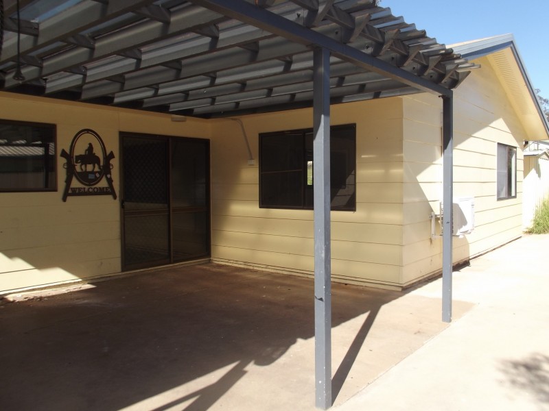 6 Samson Street, Clermont QLD 4721