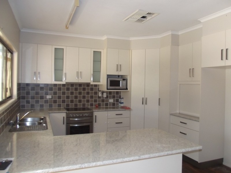 6 Samson Street, Clermont QLD 4721