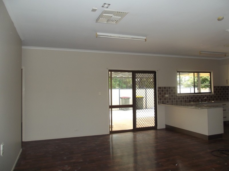 6 Samson Street, Clermont QLD 4721