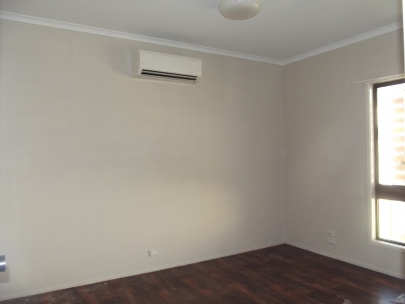 6 Samson Street, Clermont QLD 4721