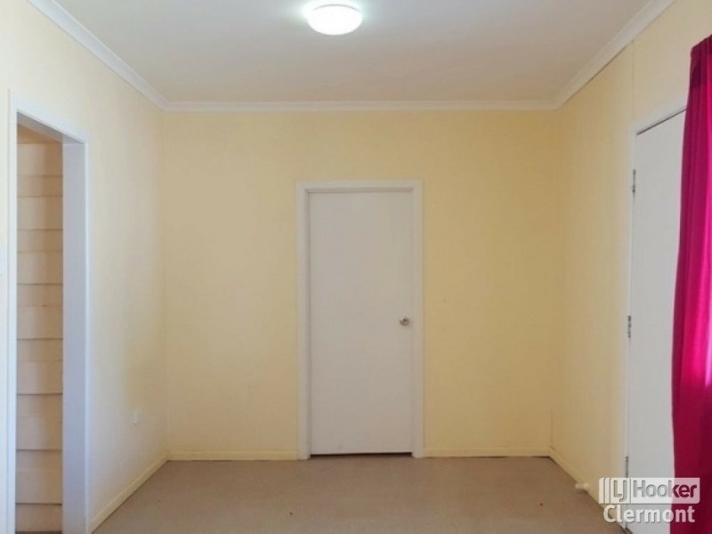 63 Box Street, Clermont QLD 4721