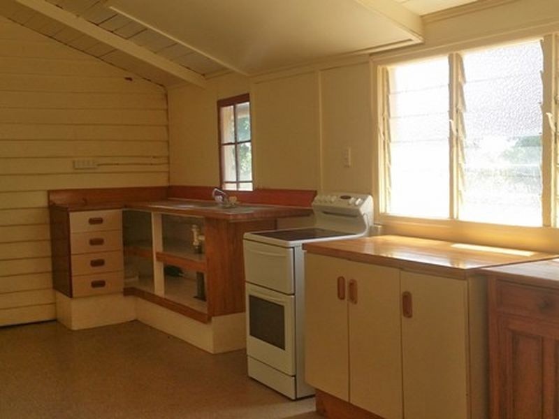 739 Fleurs Lane, Clermont QLD 4721