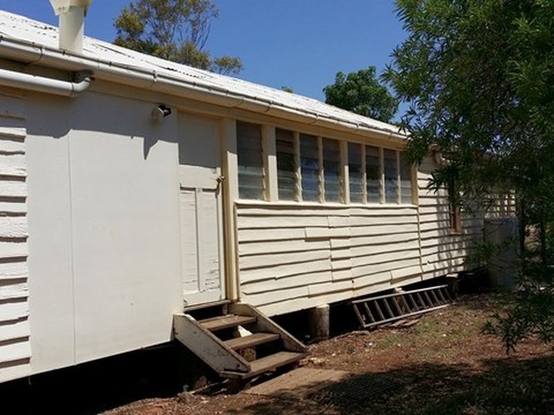 739 Fleurs Lane, Clermont QLD 4721
