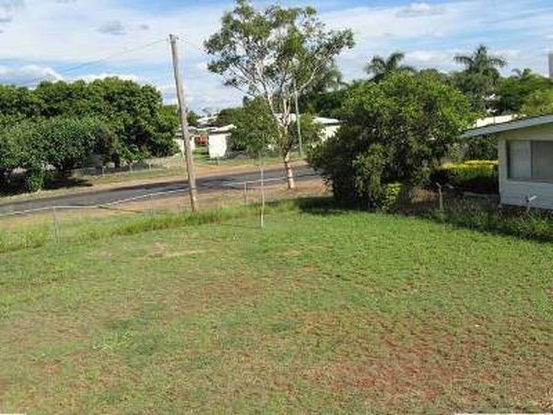 39 Jellicoe Street, Clermont QLD 4721