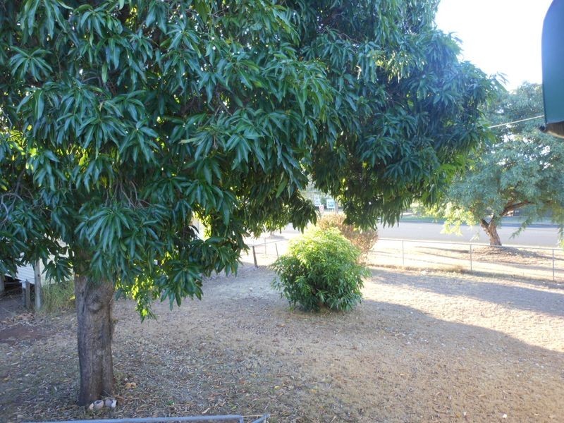 39 Jellicoe Street, Clermont QLD 4721