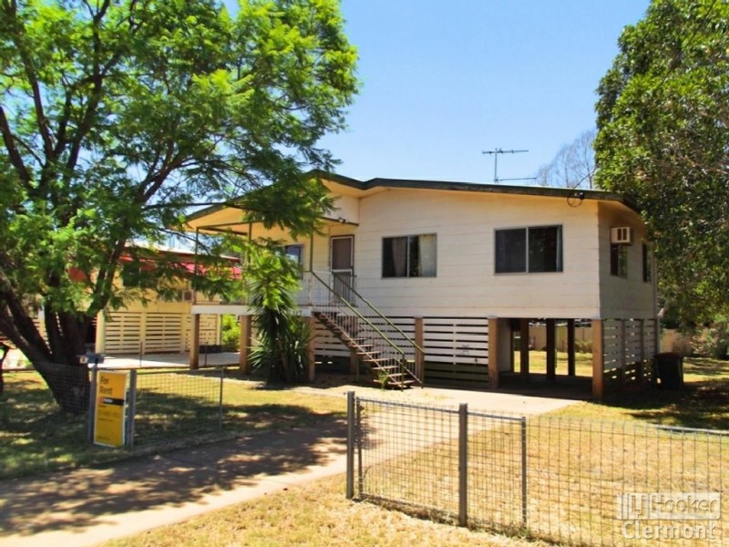13 Karmoo Street, Clermont QLD 4721