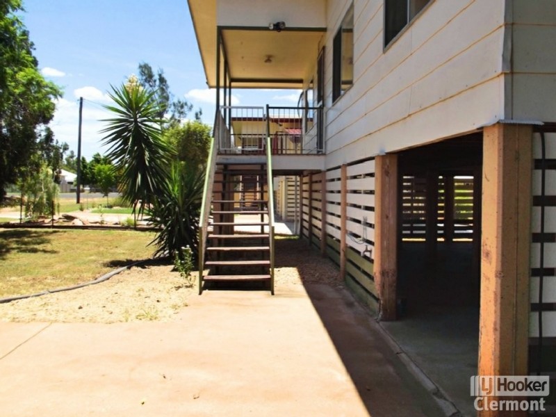 13 Karmoo Street, Clermont QLD 4721