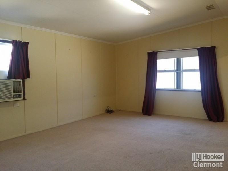 40 Box Street, Clermont QLD 4721