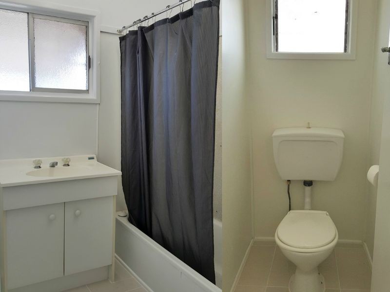 Unit 3/16 Kitchener Street, Clermont QLD 4721