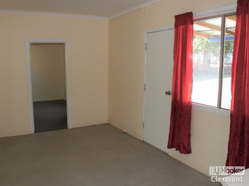 63 Box Street, Clermont QLD 4721