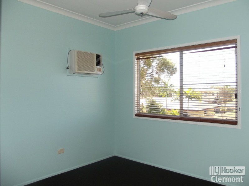 8 Athol Court, Clermont QLD 4721