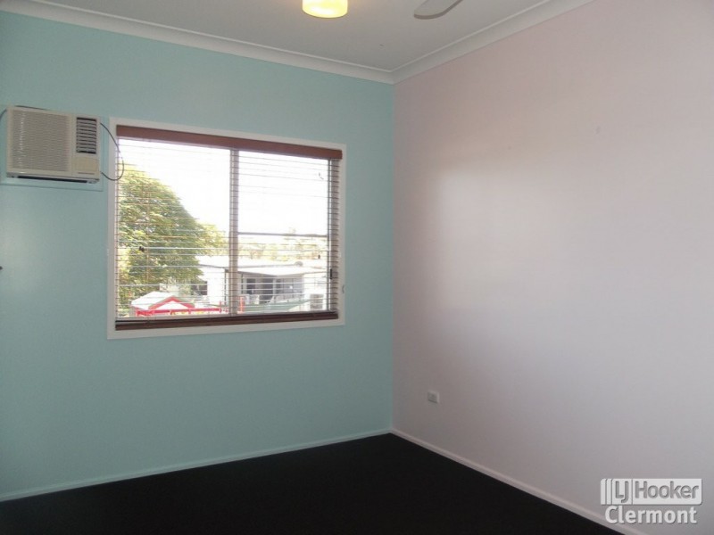 8 Athol Court, Clermont QLD 4721