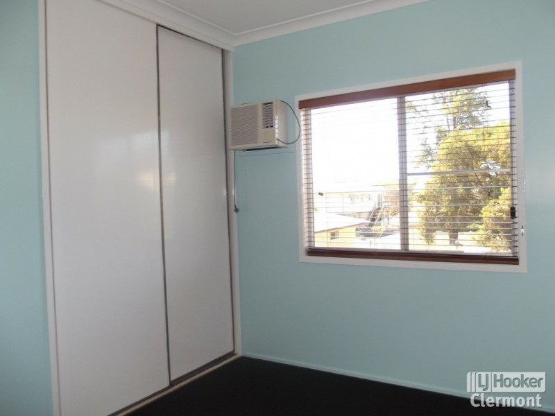 8 Athol Court, Clermont QLD 4721